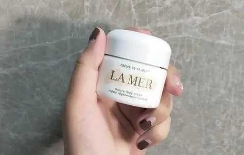 海蓝之谜面霜和兰蔻菁纯面霜哪个好？哪个更适合干皮用？