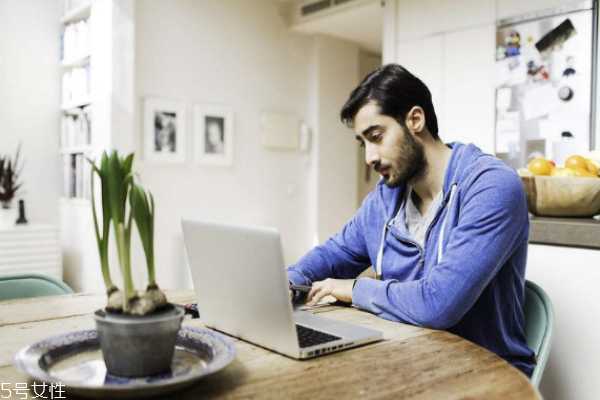 下午脸色发黑怎么回事