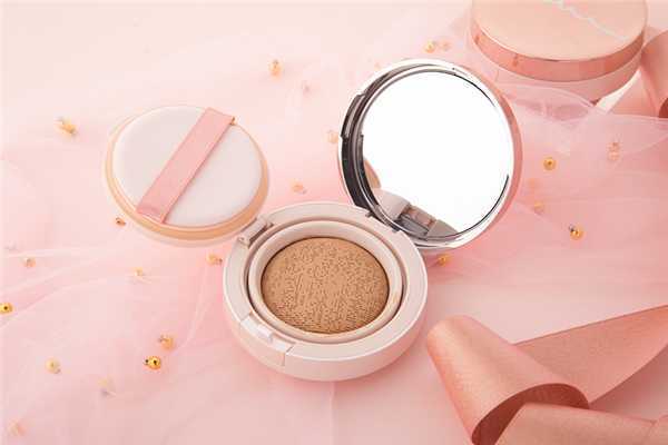 气垫好用还是粉底液好用