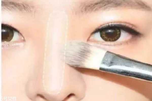 鼻子塌怎么化妆