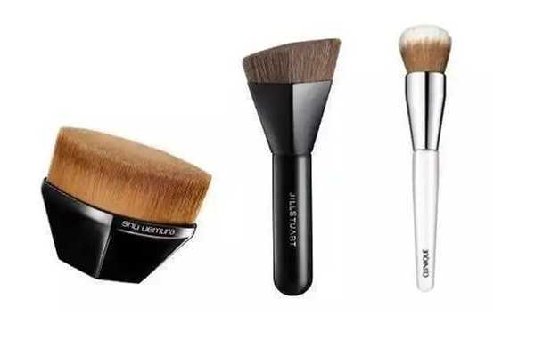 植村秀粉底刷用哪种粉底液 植村秀粉底刷用哪种粉底液