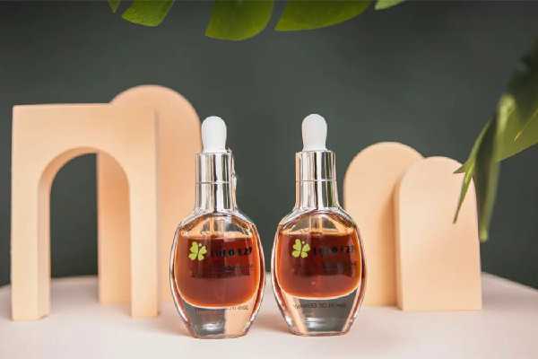 精华油可以和乳液混合使用吗