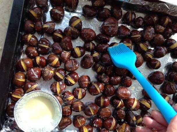 板栗放微波炉里面加热要多久时间