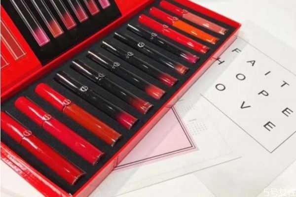 阿玛尼唇釉什么味道?阿玛尼唇釉真假对比 阿玛尼唇釉什么味道?阿玛尼唇釉真假对比