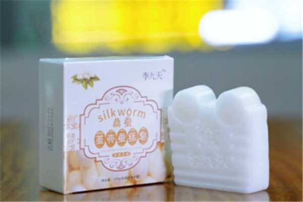 蚕丝皂拉丝好还是不拉丝好