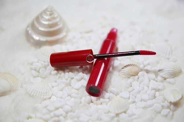 不化妆适合涂唇釉吗 不化妆适合涂唇釉吗