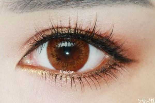 烫睫毛是什么？什么是烫睫毛和种睫毛