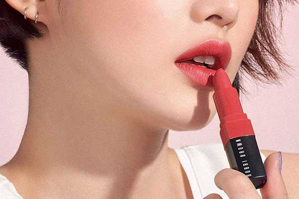 涂口红算化妆吗