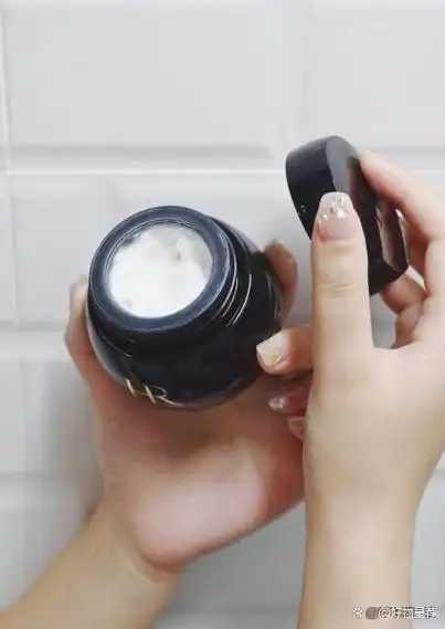 日霜跟面霜有什么区别 日霜跟面霜有什么区别