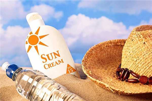 防晒霜可以维持多久?防晒霜可以天天用吗 防晒霜可以维持多久?防晒霜可以天天用吗