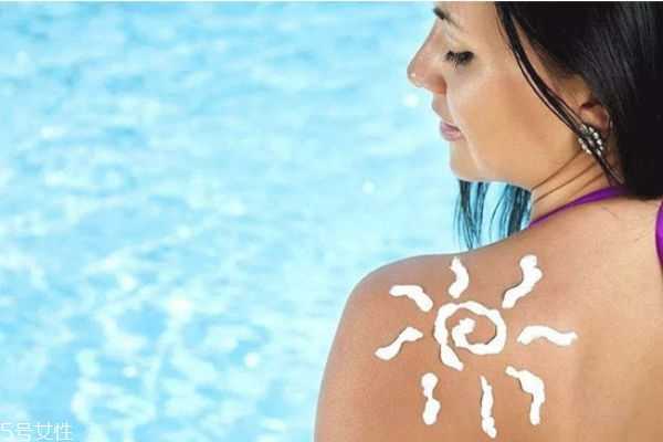 防晒喷雾可以喷头发吗 防晒喷雾可以喷头发吗