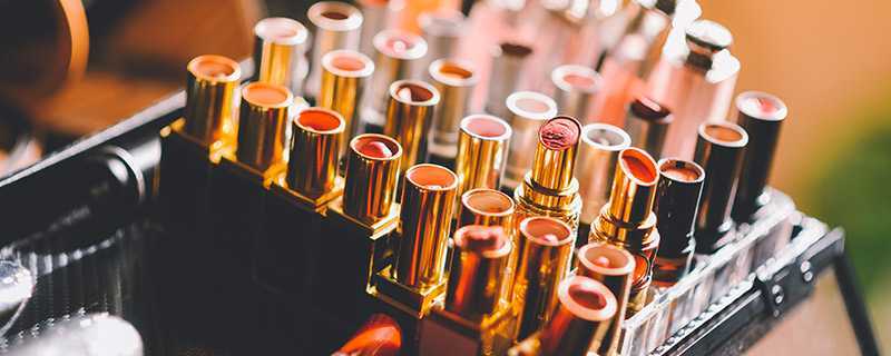 迪奥丝绒和哑光有什么区别 迪奥丝绒和哑光有什么区别