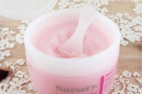 角质层薄用卸妆油还是卸妆水？最不伤皮肤的卸妆方式