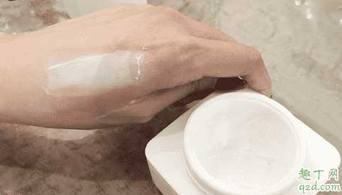 奥伦纳素豆腐霜好用吗 奥伦纳素豆腐霜好用吗