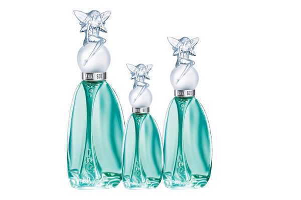 香水一天喷几次合适 香水一天喷几次合适