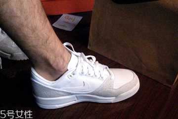 腿毛会越刮越粗吗？女生腿毛太长怎么办