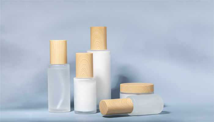 化妆水过期了还能用吗 化妆水过期了还能用吗