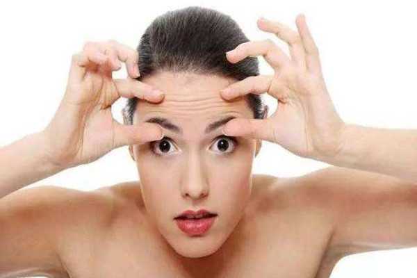 抬头纹是不是天生的 抬头纹是不是天生的