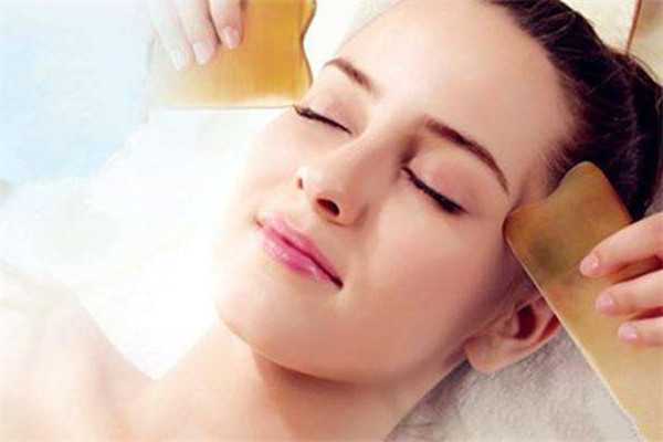 夏季能用祛斑霜吗