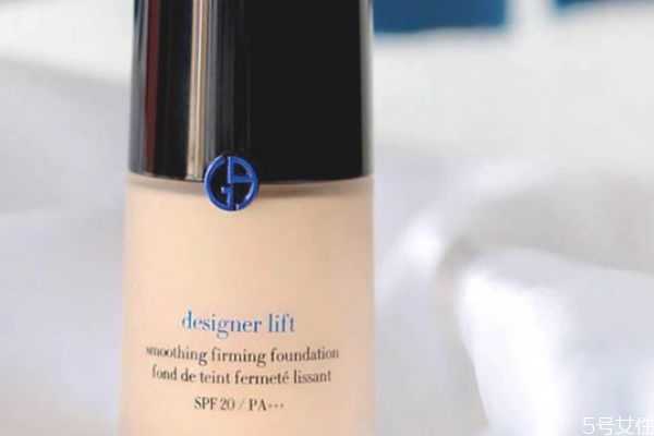 阿玛尼粉底液蓝标2号色和3号色区别