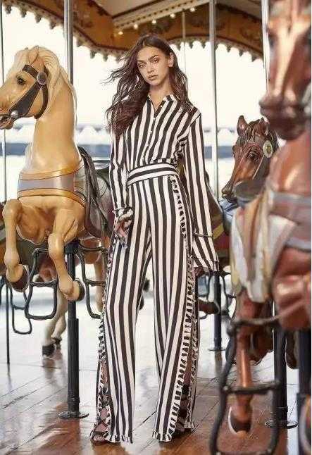 连体裤怎么上厕所才正确?上厕所穿连体裤好不好 连体裤怎么上厕所才正确?上厕所穿连体裤好不好