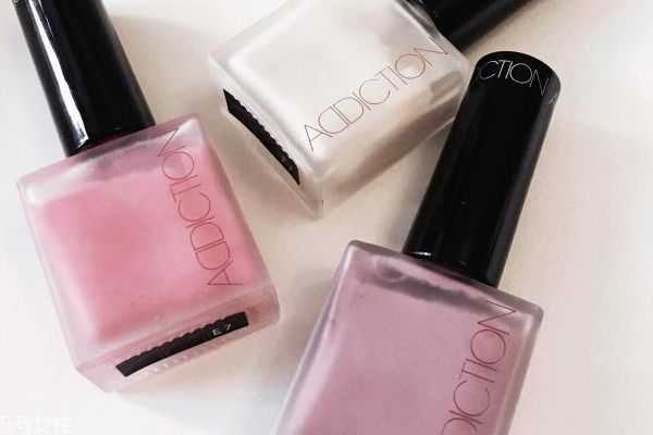 腮红液的怎么用好？皮肤偏黄用什么颜色腮红