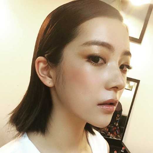 齐肩直发怎么扎好看 简单好看的齐肩发扎法