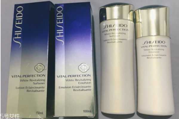 悦薇水乳滋润和清爽怎么区分