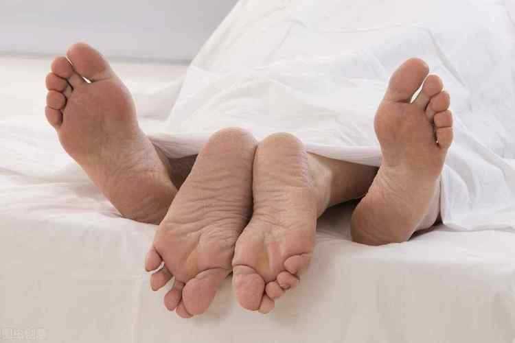 男人最后几下为什么要加速 为了增加自己的快感和刺激 男人最后几下为什么要加速 为了增加自己的快感和刺激