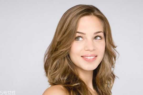 烟酰胺可以和酸用吗 烟酰胺可以和酸用吗