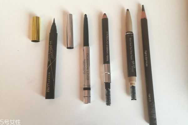 眼线笔画不出来怎么办？使用眼线笔需要注意什么