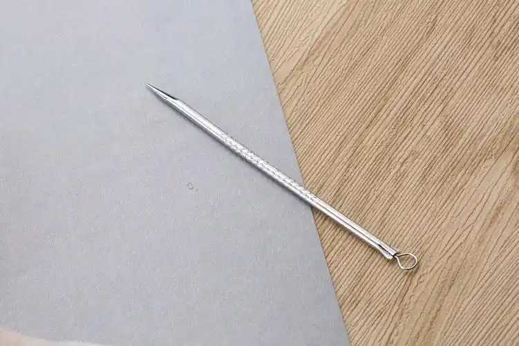 暗疮针是什么材质?用暗疮针挤痘痘好吗 暗疮针是什么材质?用暗疮针挤痘痘好吗