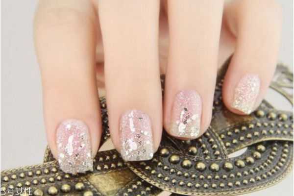 法式美甲如何做？法式美甲教程