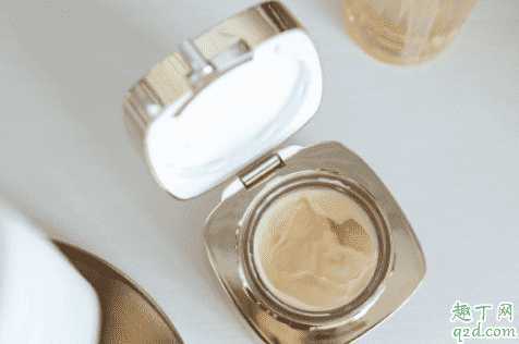 欧莱雅小蜜罐面霜是日用还是晚上用?欧莱雅小蜜罐面霜搓泥吗 欧莱雅小蜜罐面霜是日用还是晚上用?欧莱雅小蜜罐面霜搓泥吗