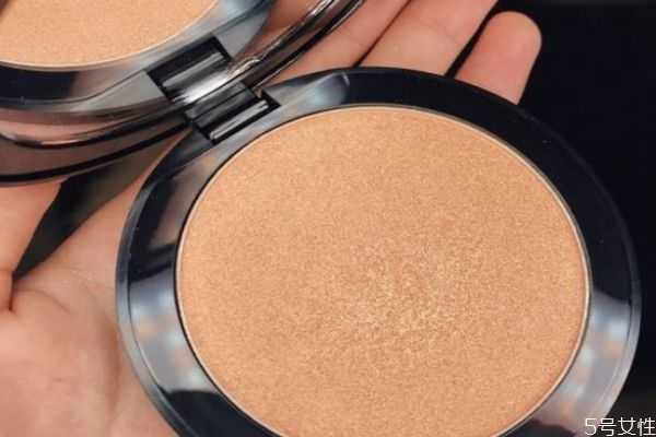 高光是什么时候用 高光一次涂多少