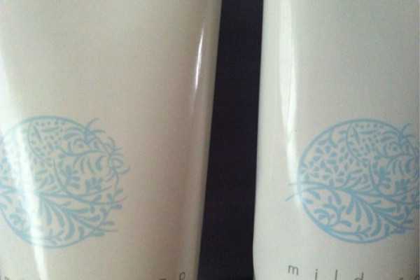 芙丽芳丝洗面奶真假怎么分辨