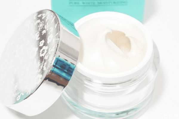 素颜霜适用于所有肤质吗 素颜霜适用于所有肤质吗