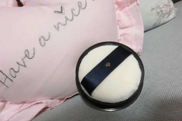 CPB肌肤之钥光纱蜜粉