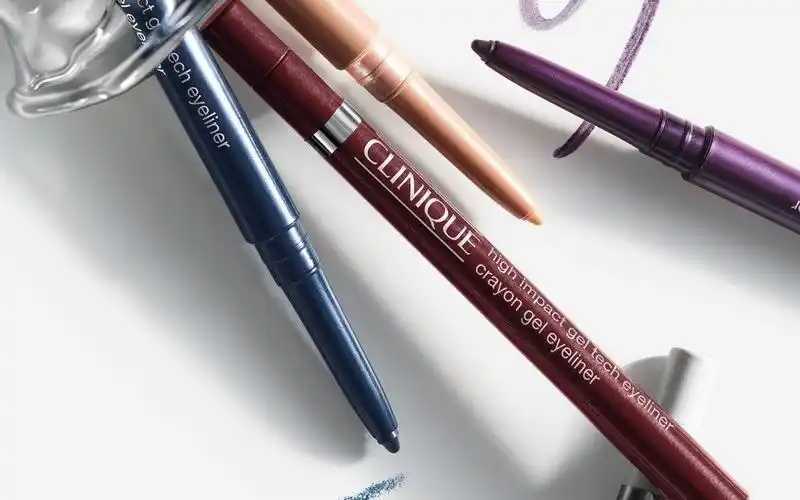 眼线笔需要经常换着用吗