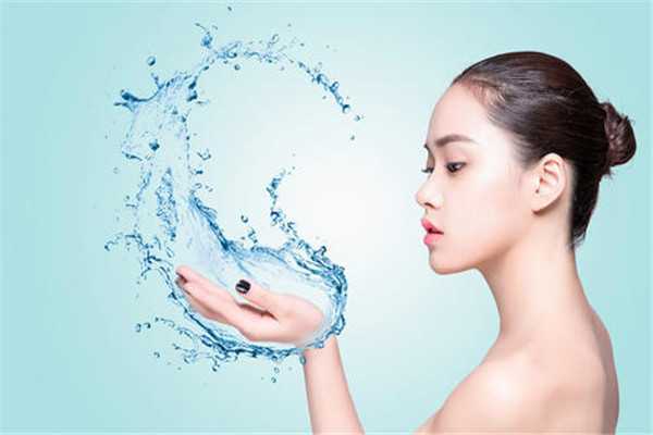 眉毛一个高一个低怎么办 眉毛一个高一个低怎么办