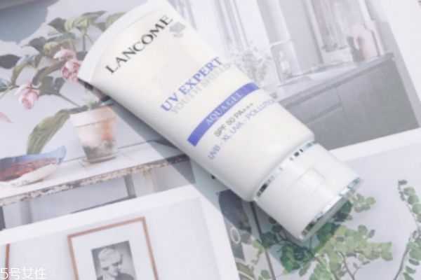 兰蔻小白管防晒每次用量