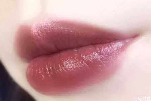 mac渐变口红409是什么颜色? mac渐变口红409是什么颜色?