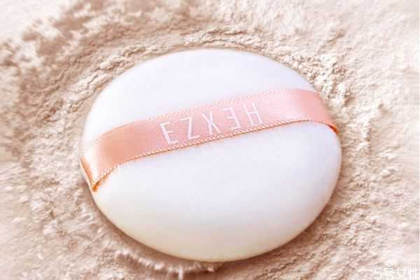 韩熙贞散粉和花西子散粉哪个好 韩熙贞散粉和花西子散粉哪个好