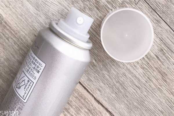 安耐晒乳液好还是啫喱？安耐晒乳液和啫喱区别