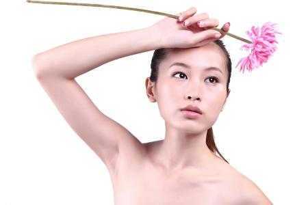 会化妆的女人有多可怕！女人化妆要注意的7大禁忌！你知道吗？