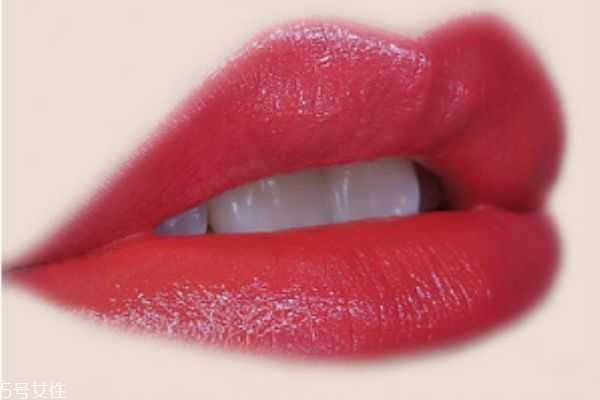 蜜丝佛陀魅惑润泽修护唇膏哪个颜色好看 蜜丝佛陀魅惑润泽修护唇膏哪个颜色好看