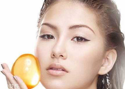 闭口反复长是什么原因