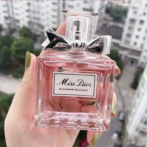 迪奥最火的一款香水叫什么 迪奥最火的一款香水叫什么