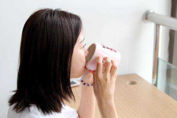 女人衰老的时候,有哪些共同点? 女人衰老的时候,有哪些共同点?