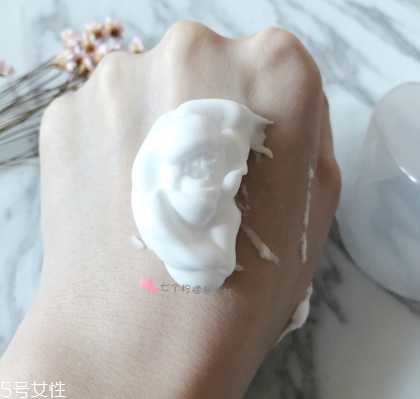 嘉娜宝玫瑰洁面好用不 嘉娜宝玫瑰洁面好用不